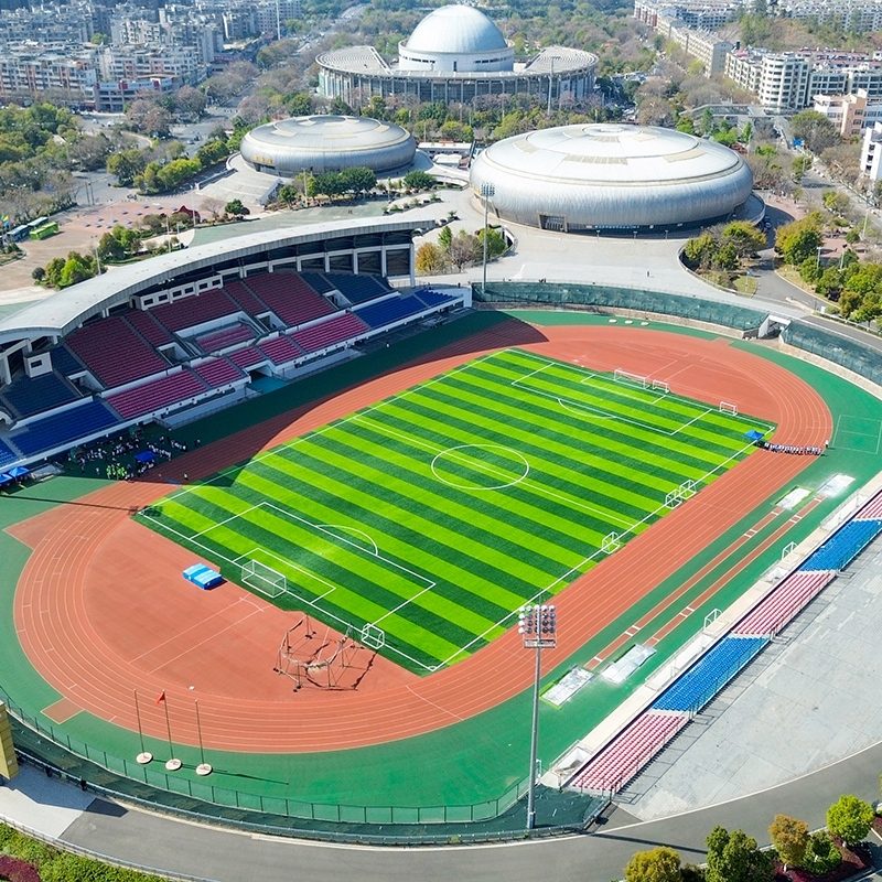 江西赣州南康区体育场.jpg